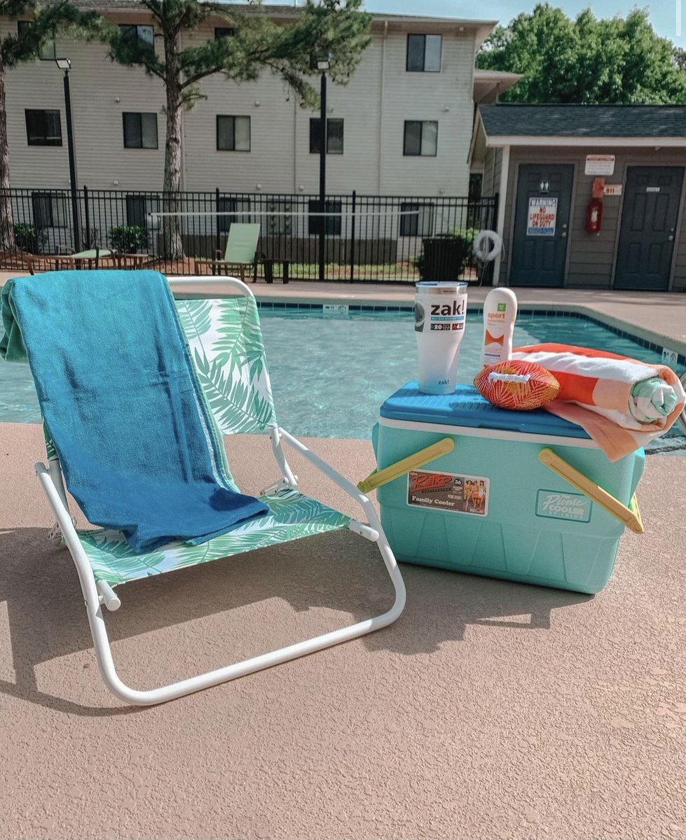 Hey Residents! We are having a beach bundle giveaway 🌊🌴 Head over to IG for details on how to enter! Also, don’t miss our Glow Pool Party tonight!! #beachvibes #PoolParty #LoveWhereYouLive