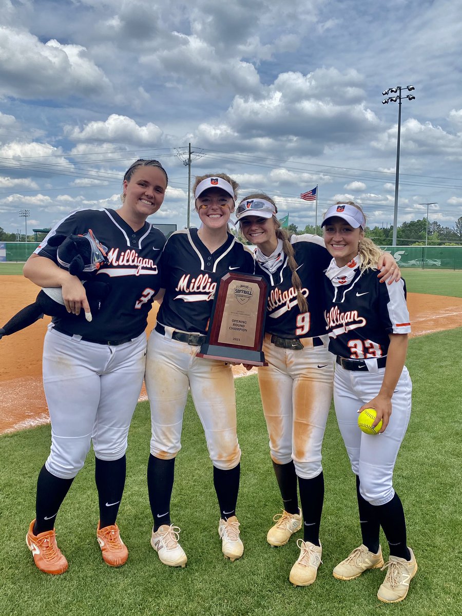 LadyMarlins's tweet photo. These 4 ladies who play for @MilliganBuffsSB are headed to the NAIA 🥎World Series!  Your 🐟 family is so proud of you!! 4 local products also - Crockett, Gate City, Greeneville &amp; Madison Co. 

@Kara_Weems @katiecronin01 @morgan_kate0616 @baileyncantrell https://t.co/V0L6o2VjzI