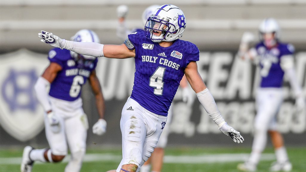 Extremely blessed to receive an offer from Holy Cross ⚔️🛡 #GoCrusaders @CoachVaganek @CoachCamp01