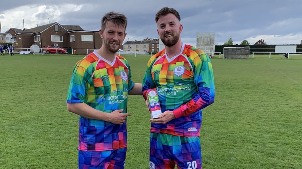 Lots of names going into the hat for the Adult’s Player of the Month (May)

1️⃣ <a href="/HypeTrainFC/">Hype Train FC</a> Jon
2️⃣ <a href="/SproatleyJnrs/">Sproatley Juniors AFC</a> Derek
3️⃣ <a href="/Kingswood_RL/">Kingswood Knights</a> Conner
4️⃣ <a href="/battlingfatlads/">Battling Fat Lads CFC</a> John

Don’t forget to share your Player of the Match photos with us 👏 

#AwardsFC 🏆