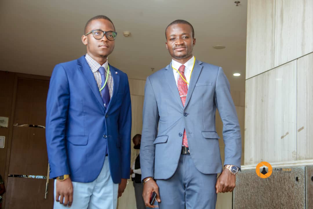 freddybononga's tweet photo. Après le Forum organisé par le Conseil National de la Société Civile au Fleuve Congo Hôtel sur la qualité des intrants dans la lutte antivectorielle contre le paludisme,j'ai échangé avec mn ami et frère @EkosaJc autour du dynamisme citoyen créé par les jeunes. https://t.co/q7xZ86z40v