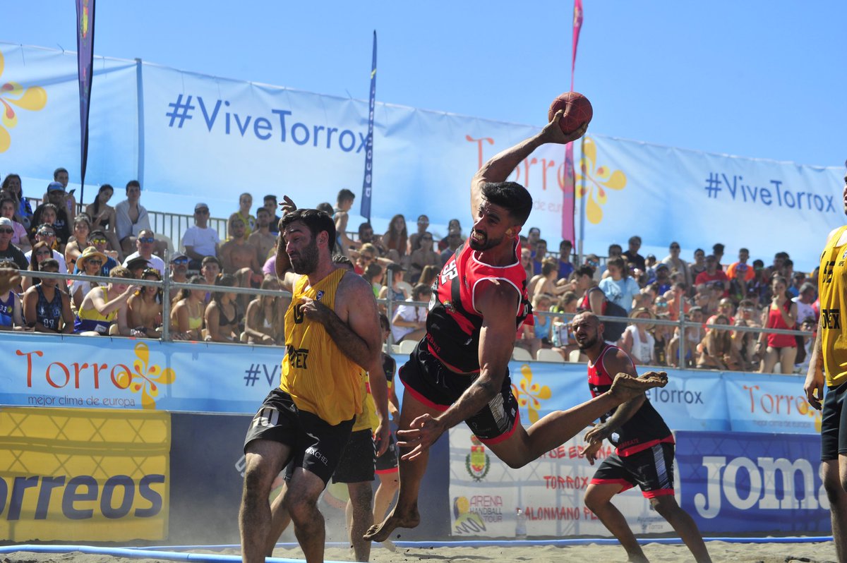 💜🏖 #CopaESPBMPlaya - <a href="/Ayto_Torrox/">Ayuntamiento Torrox</a> 2021

📌 Senior Masculino

📊 Grupo A
<a href="/cbmpciudemalaga/">Fundación Fomento Deporte CBMP Ciudad de Málaga</a>
<a href="/balonmanobbt/">Club Balonmano Barbate - La Chanca</a>
<a href="/cbmpciudemalaga/">Fundación Fomento Deporte CBMP Ciudad de Málaga</a> B

📊 Grupo B
<a href="/pinturasbmp/">Pinturas BMP Sevilla</a> 
@zonabalonmano 
<a href="/CBParla/">Club Balonmano Parla</a>

📊 Grupo C
<a href="/BmPlayaAzuqueca/">BM Playa Azuqueca</a>
<a href="/RayitoSalinero/">CBMP Rayito Salinero</a>
<a href="/bmpbadajoz/">Balonmano Playa Badajoz</a> 

#️⃣ #EnjoyTheExperience