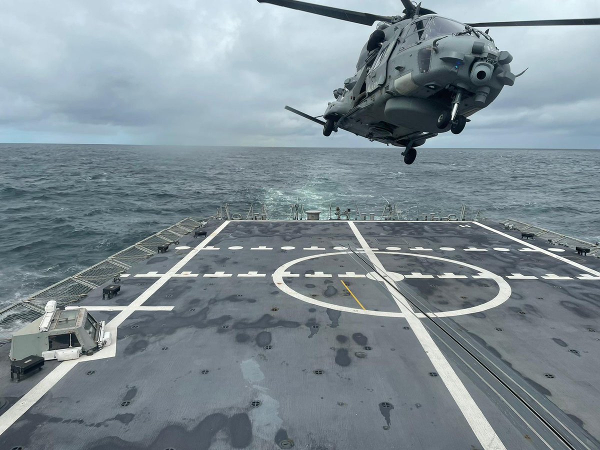 Armada_esp's tweet image. La fragata #CristobalColon continúa con su intensa actividad en el ejercicio #AtSeaDemonstration/#FormidableShield 2021 para conseguir cohesión e interoperabilidad en la defensa #IAMD junto al resto de unidades aliadas.