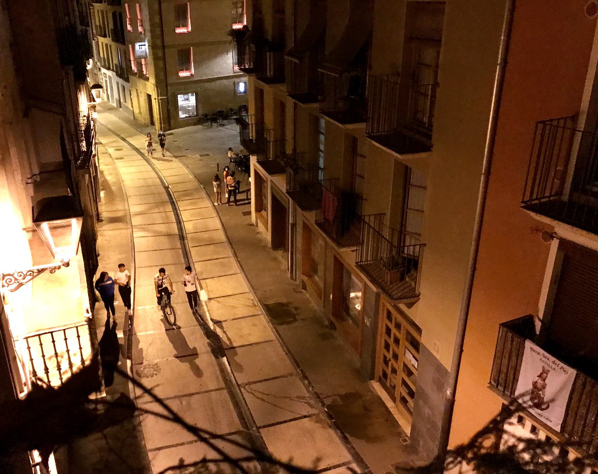 EL AYUNTAMIENTO PIDE NO RELAJARSE ANTE EL ALTO RIESGO DE CONTAGIO POR CORONAVIRUS dlvr.it/S008MJ