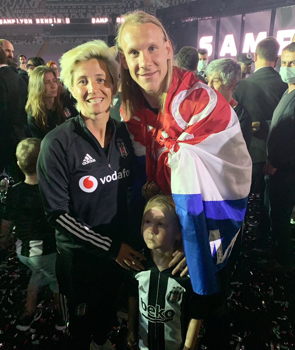 Golcüler kavuştu 💪🏆🦅🖤 #domagojvida #24 #esraerol #23