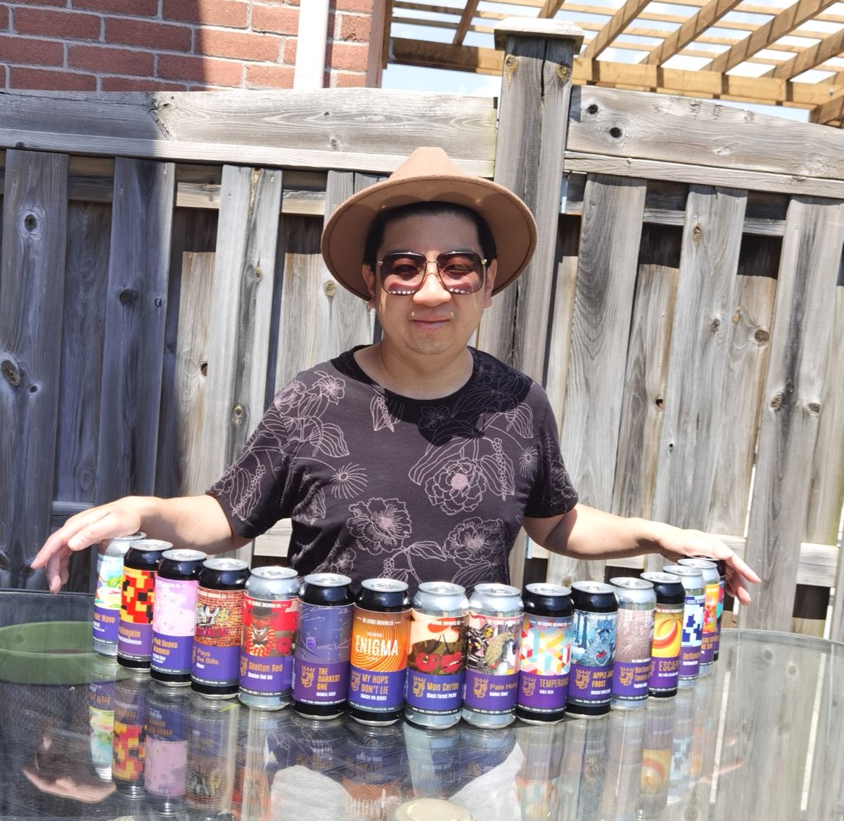 MoVernie's tweet photo. #VictoriaLongWeekend is coming &amp; I think I am all set with these craft beers from #TheGeorgeBrewing.

They have an #onlineshop &amp; will deliver them at your doorstep in #Ontario.

It's a perfect time to get a case of 24 for #May24!

[Partnered]

#TheGeorge #CraftBeerSeries #Cheers https://t.co/Xz8bRyYuS0