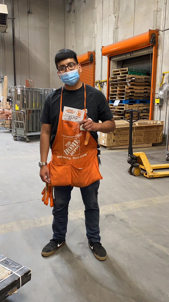 Danny from the service desk called me over for a team lift! Thank you for always working safe ! <a href="/howardhafkin/">Howard Hafkin</a> <a href="/HomeDepot1229/">Coram Home Depot</a> <a href="/rush01sis/">Selena Jimenez</a> <a href="/mariadilascio1/">Maria Dilascio</a>