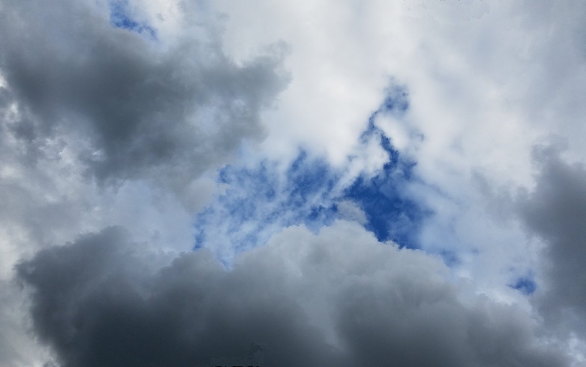 blue and gray. #summer #cloud #photography #OnlyinMN #SaintPaul #Minnesota #StormHour #ThePhotoHour / @ThePhotoHour @EarthandClouds @EarthandClouds2 @weather__pics https://t.co/n9TGtGX8fh