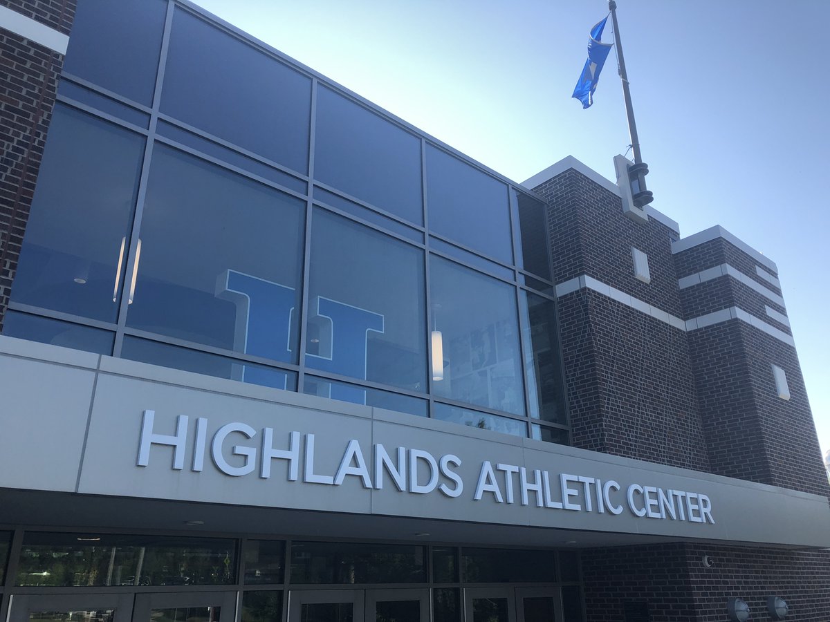 LINK nky | Advertising & Marketing (@linknkysupport) on Twitter photo What a perfect reason to celebrate! Eckerle@8 LIVE at Highlands, produced by the Highlands Film & Broadcast Team. 🎞 📻
fortthomasmatters.com/2021/05/eckerl… @FTISSuper <a href="/BroadcastingHHS/">HHS Film and Broadcasting</a> What a perfect reason to celebrate! Eckerle@8 LIVE at Highlands, produced by the Highlands Film & Broadcast Team. 🎞 📻
fortthomasmatters.com/2021/05/eckerl… @FTISSuper <a href="/BroadcastingHHS/">HHS Film and Broadcasting</a>