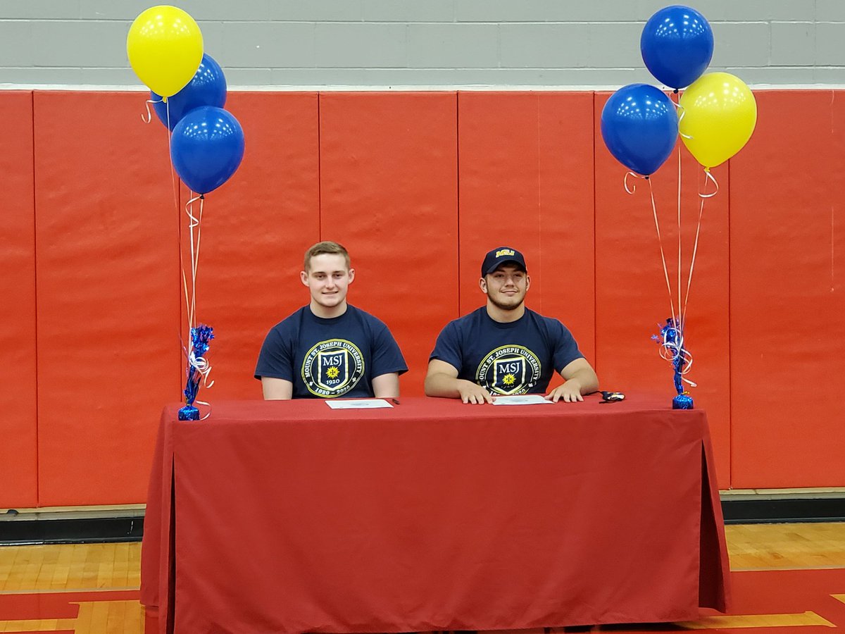 CoachJeffEssig's tweet image. Congratulations to @Logan_Owens33 &amp;amp;  @Cole_Grigs on their #commitment to @MSJ_FB 
#SigningDay🏈
#NextLevelTiger🐯
#TateTempoOGs🐯🏈