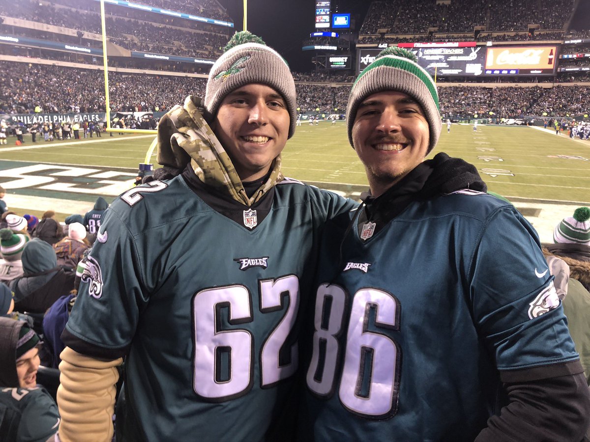 McCabester5's tweet photo. #BudLightStimmyTix #Sweepstakes #FlyEaglesFly @Eagles @zlacher1 we have to keep the tradition alive with this new Summer stimmy! 🦅💪🏼 https://t.co/7tcAaNjTOF