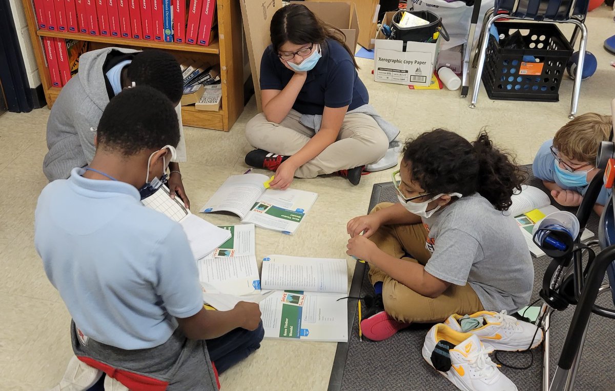 KohlersKids's tweet photo. It may be close to the end of the year, but we are far from done learning. Students are reading a play today to learn about fluency and tone. #SpaghtIsGreat #Go4thAndConquer #WPSProud https://t.co/JDVzigHxYJ