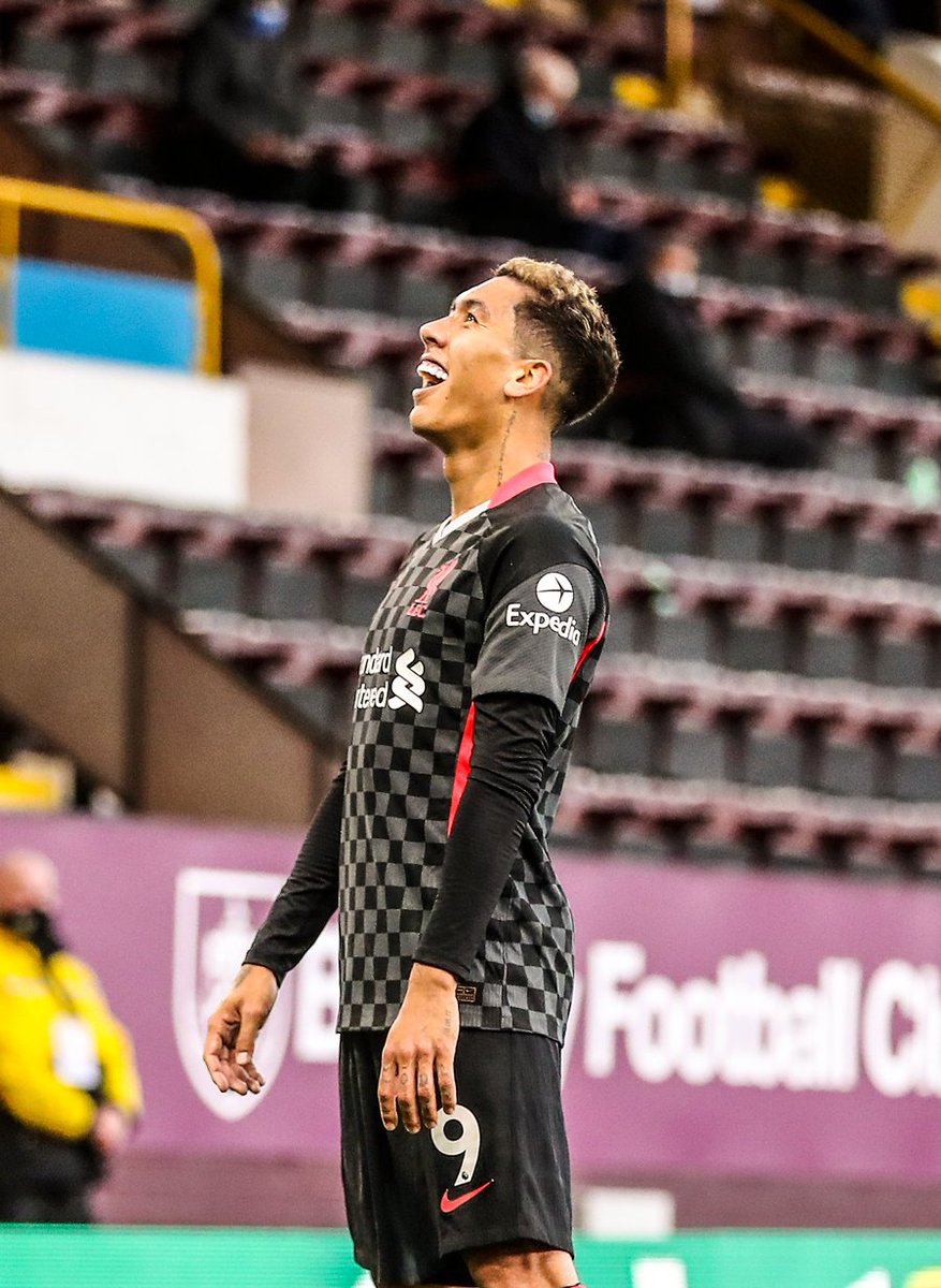 brfootball's tweet photo. Firmino with a 𝐇𝐔𝐆𝐄 goal for Liverpool in the top-four race 💥 https://t.co/FeTdD0S1ea