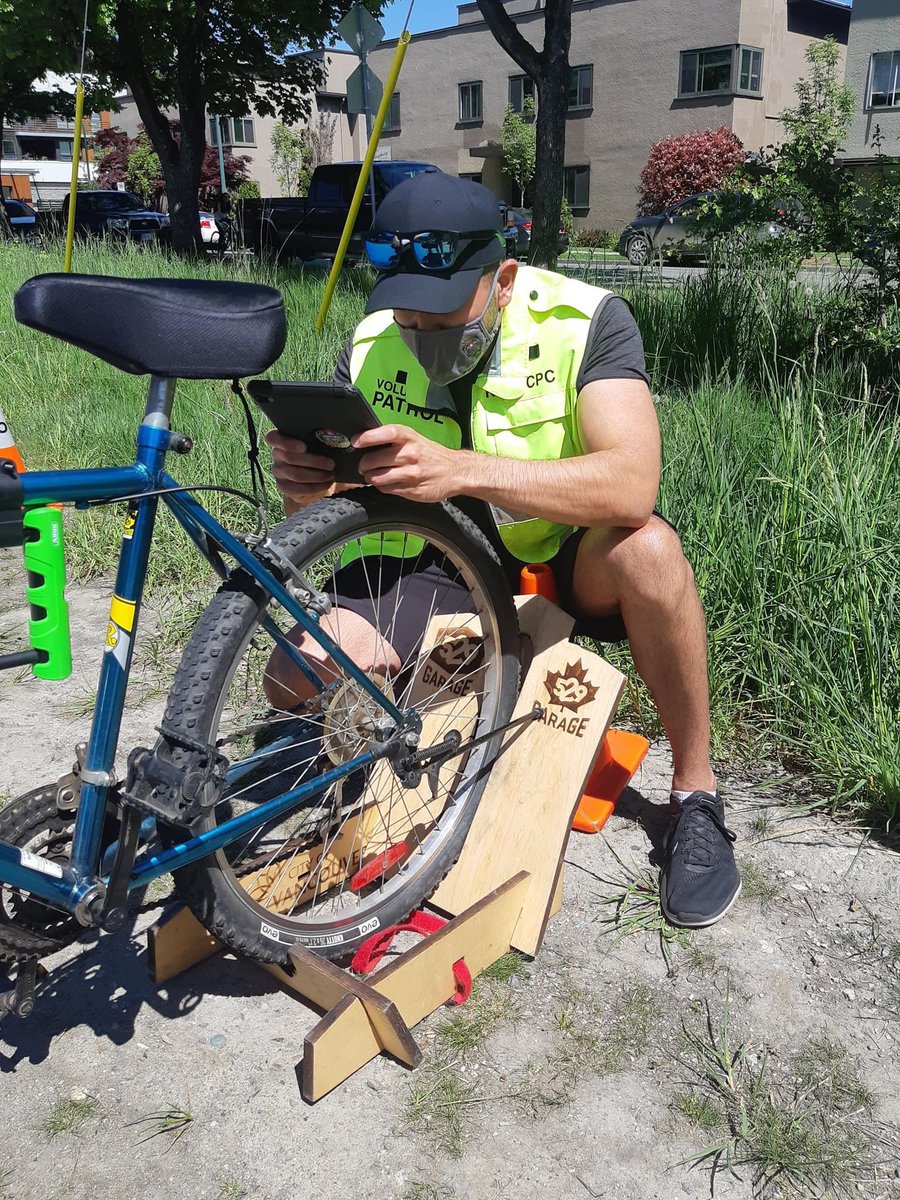 KOMCPC's tweet image. Bike registration with Project 529 on the greenway outside the KOMCPC! 

#KOMCPC #Project529 🤗🚵‍♀️🚳🚵‍♂️