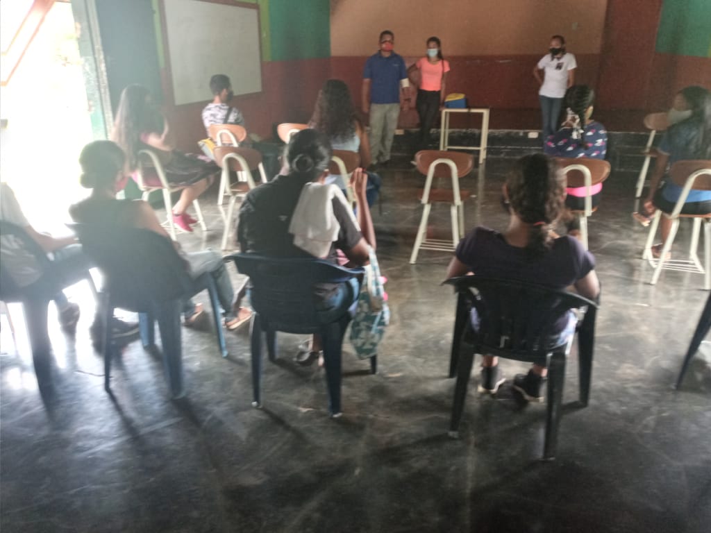 JPSUVCed's tweet image. #19May | 📸 | La Juventud del PSUV del Municipio Cedeño en conjunto con Chamba Juvenil Saber y Trabajo dan inicio a la conformación de las brigadas en todo el territorio, cumpliendo las orientaciones del Presidente Nicolas Maduro Moros.

#LeyChambaJuvenil
#DignidadPatriótica