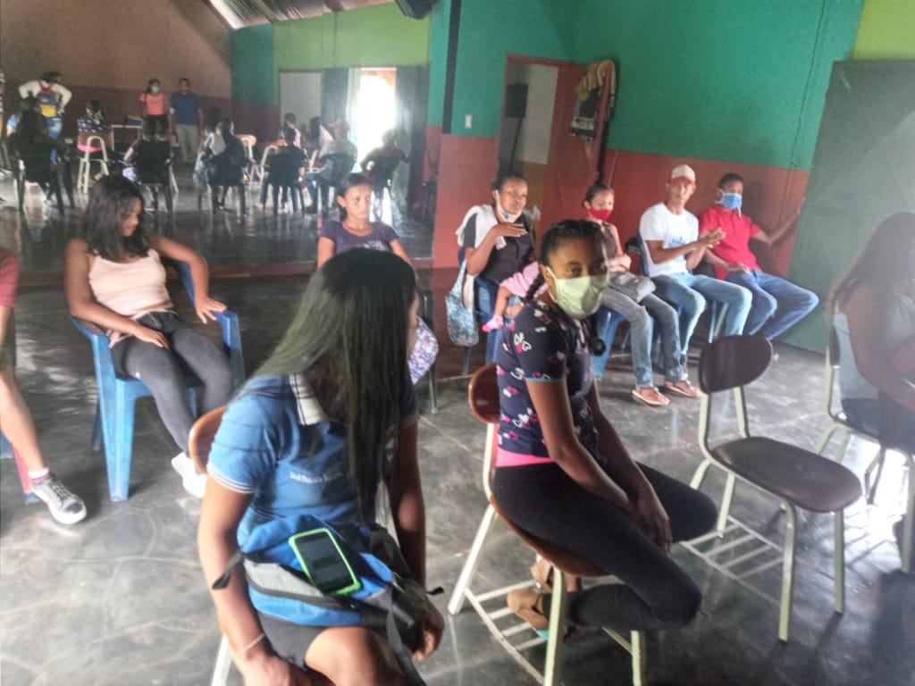 JPSUVCed's tweet image. #19May | 📸 | La Juventud del PSUV del Municipio Cedeño en conjunto con Chamba Juvenil Saber y Trabajo dan inicio a la conformación de las brigadas en todo el territorio, cumpliendo las orientaciones del Presidente Nicolas Maduro Moros.

#LeyChambaJuvenil
#DignidadPatriótica