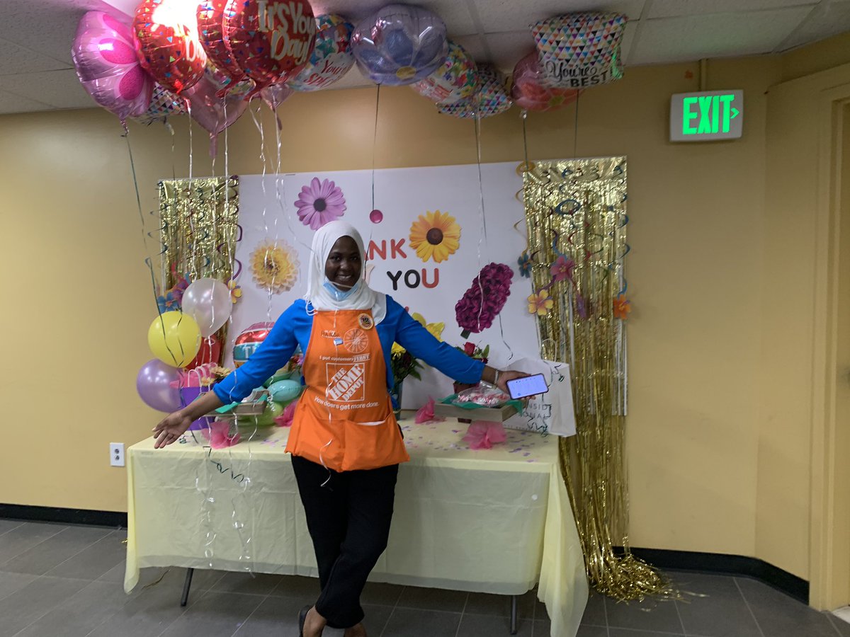 MuluneheHermela's tweet image. Celebrating our best ASDS 4640🎆Thank you very much for all you do 🙏@JDorseyTHD @CollazoH @navruprai @THDNuristani @Purplelady4640 @trendsetta_t @berthacb1 @Nada73115116