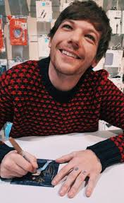 hailey1_d's tweet photo. @STATSAWARDS NO LOUIES I WON'T ACCEPT US TO LOSE 
LOUIES SUPREMACY
LOUIES FINISHING STRONG
PROUD OF LOUIS TOMLINSON
I vote #Louies for #BestFanArmy at the #iHeartAwards https://t.co/9fCanmRSws