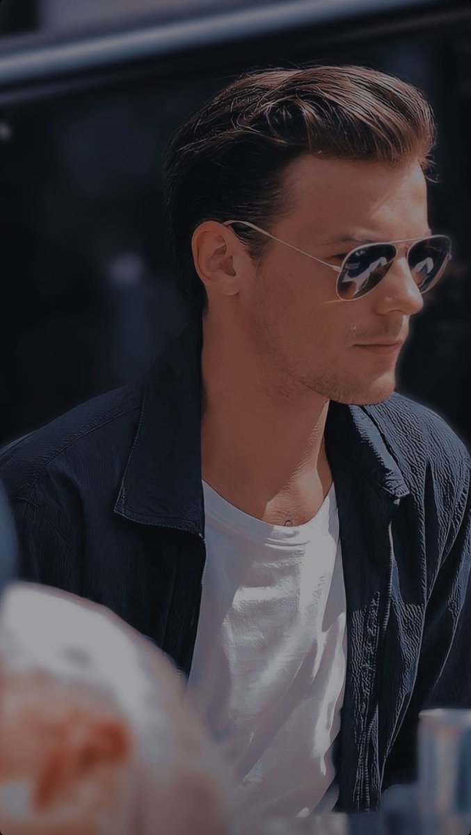 para_cuarta's tweet photo. Tres
I vote #Louies for #BestFanArmy at the #iHeartAwards https://t.co/prTTFeo3Am