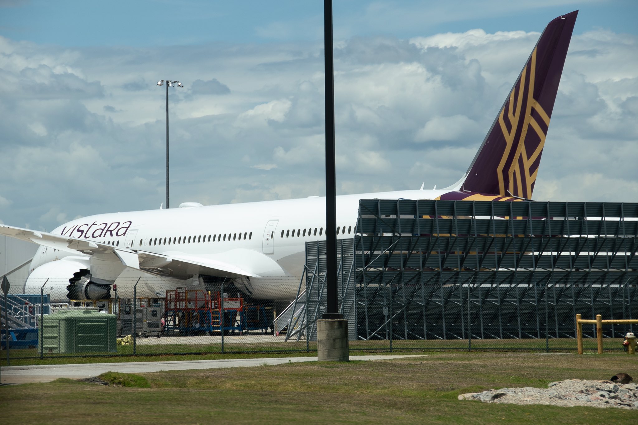 Photo by BoeingSCSpotter