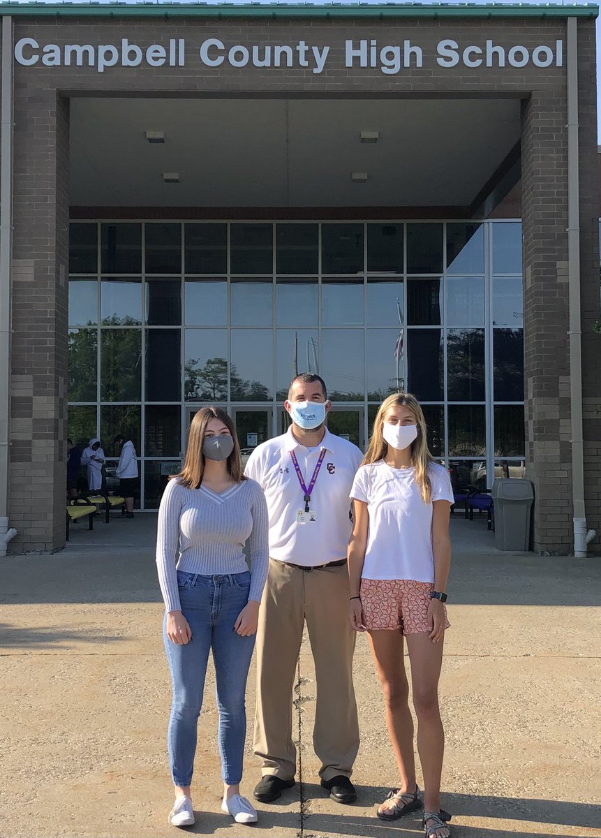 CCAPEcon's tweet image. Congrats to CCHS students @nataliesmitty @SarahWinbigler for being selected to participate in the @KentuckyFEC panel at the “Smart Women Smart Money” @SWSM_USA conference! #financialeducation #KYFEC #SWSM