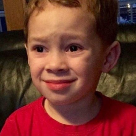 Elsy292's tweet photo. El fandom después de ver tan sólo 8 páginas

#anime #snk139spoilers #ShingekiNoKyojin #ShingekiNoKyojin139 https://t.co/dx8bYHakRu