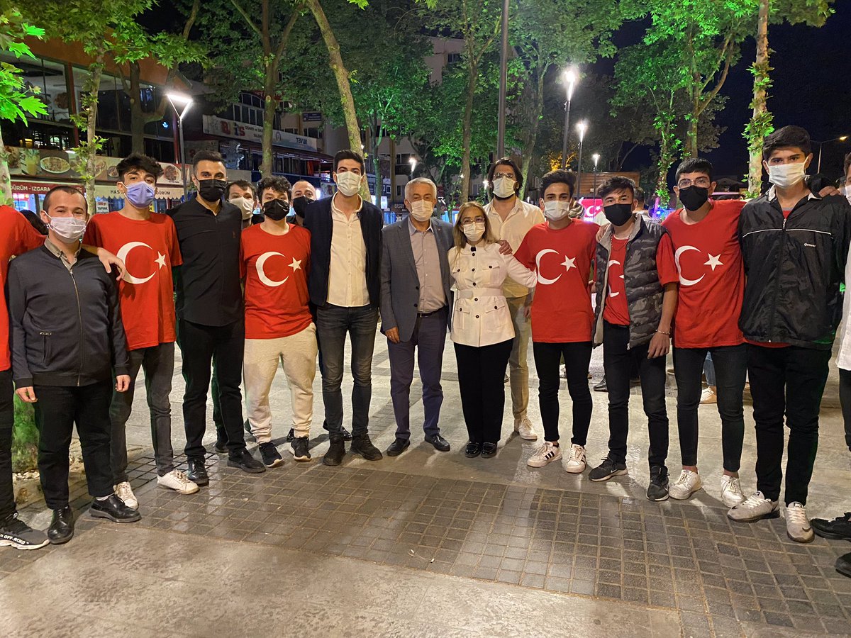 Isparta Belediyemizin düzenlediği 19 Mayıs Gençlik ve Spor Bayramı etkinliğine katıldık.🇹🇷🇹🇷

#19mayıs #19mayısgençlikvesporbayramı 
<a href="/belediyeisparta/">Isparta Belediyesi</a> 
<a href="/basdegirmen32/">Şükrü Başdeğirmen</a> 
<a href="/talhaguler32/">Talha Güler</a>