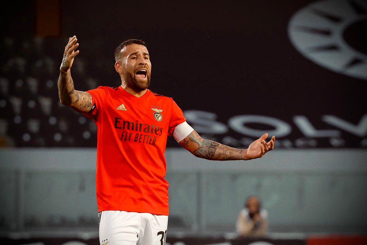 Notamendi30's tweet photo. #Slbenfica 🔴⚪️ @SLBenfica 🦅 https://t.co/wdmXWVaWNS