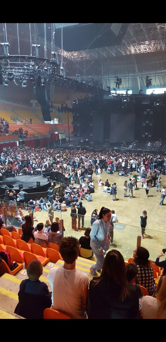 67_tiziana's tweet photo. #MengoniLive2016Livorno
#MengoniLive2016 19 maggio
#MarcoMengoniApp https://t.co/c9otFqxy4l
