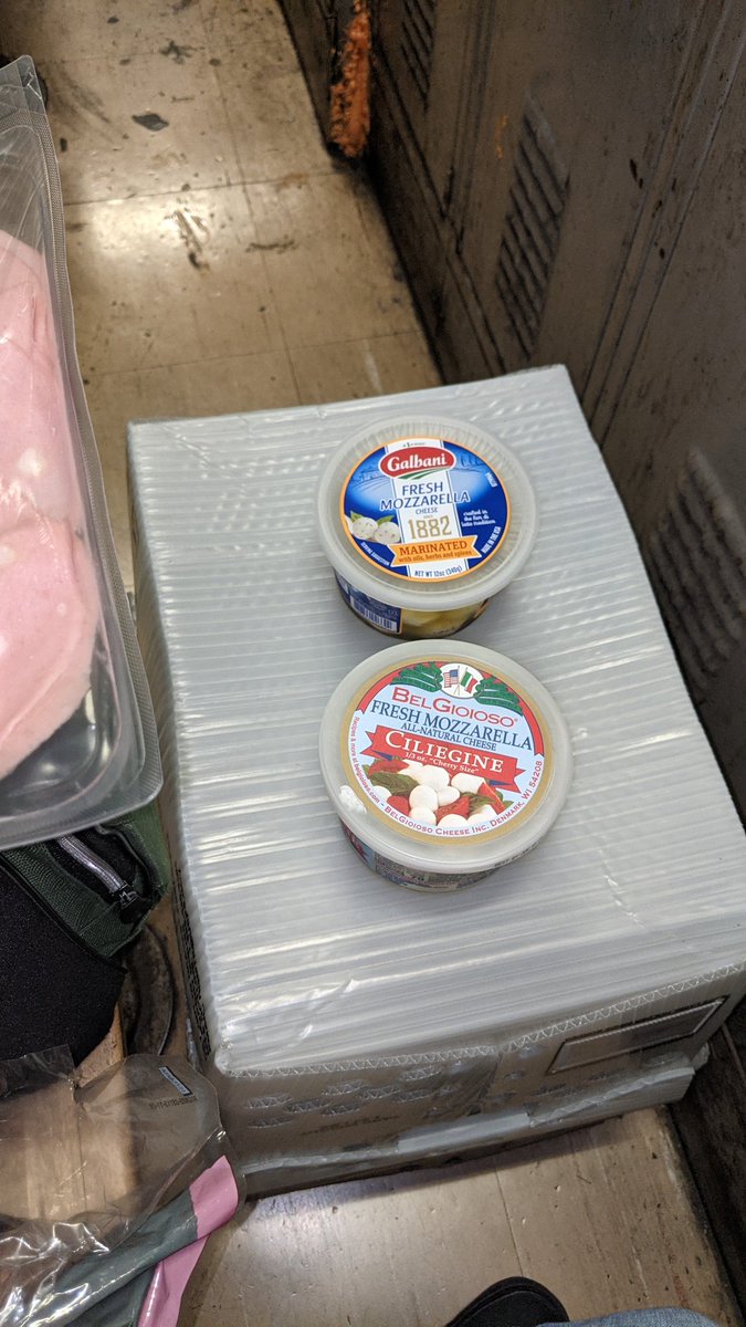 DaninCarteret's tweet photo. Having a little feast at my locker. Hit or Miss? #workmeals @GioWFAN, u like?! 😂 https://t.co/wxvuUpAwlu