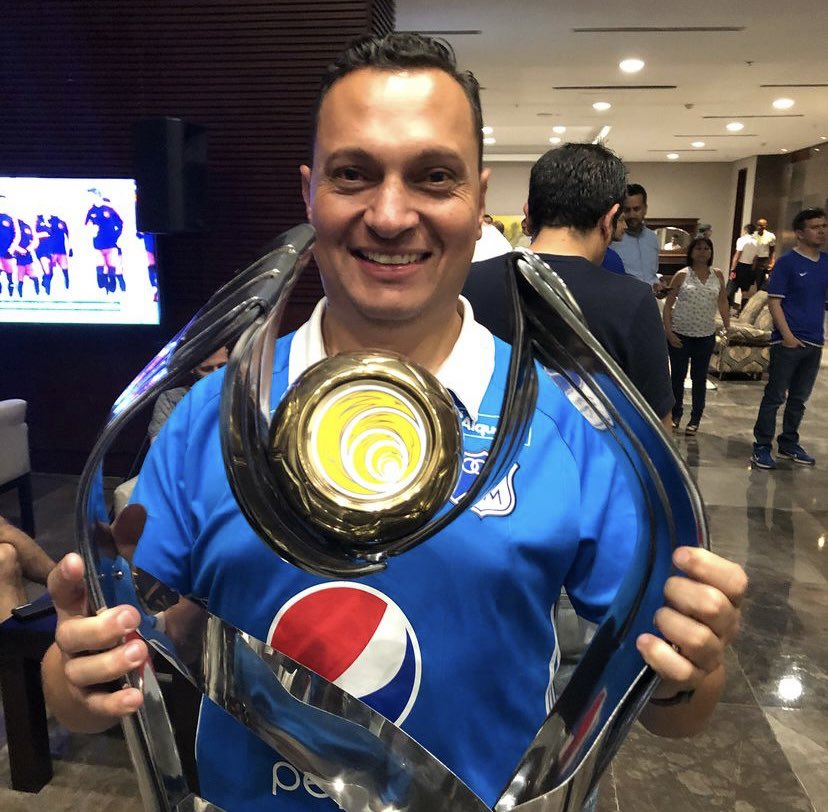 B_AlfonsoSenior's tweet photo. Un muy feliz cumpleaños para @juanctejada,  Presidente de la @b_alfonsosenior 
Esperamos poder celebrar pronto 💙 https://t.co/KrcnDGiTnL