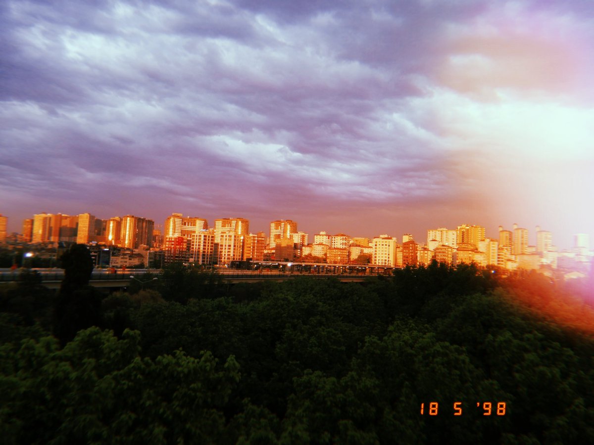 Didemce_22's tweet image. #goldenhour #homeview