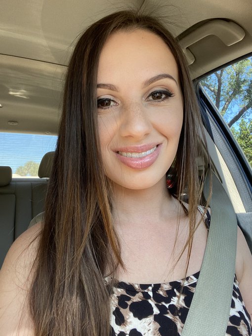 November 2021 will be my 10 year anniversary in the adult video industry. Can I pass for #Milf yet or<a href="/tag/teen"class="tags"><span>#teen</span></a><a href="/tag/milf"class="tags"><span>#milf</span></a>