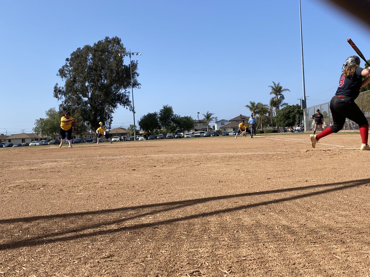 ProfessorLawlz's tweet photo. Gorgeous Oxnard afternoon at the ballpark watching @gbhs_softball at @schs_saints ππ₯π #futurecondors @OCCondors @OxnardCollege https://t.co/wVMLacjShl