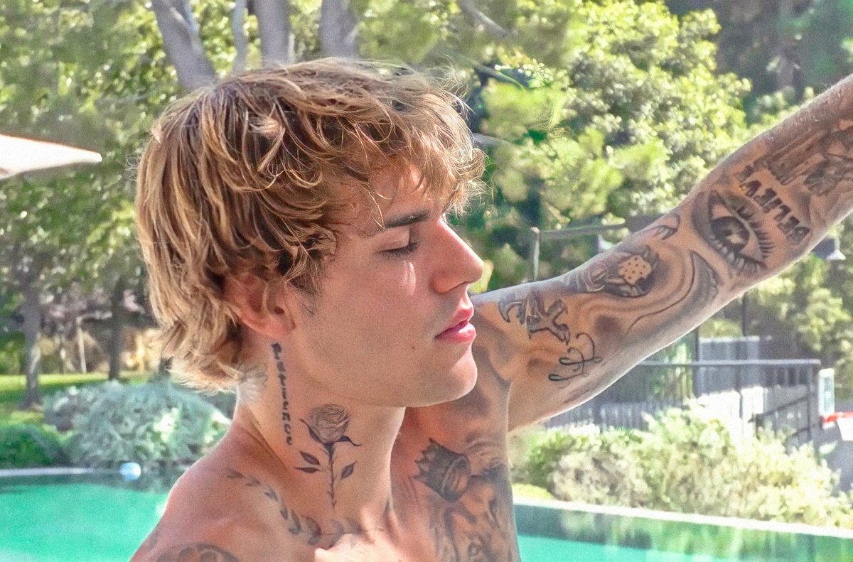 JDBxVotos's tweet image. I vote for @justinbieber at the Juno Awards #JFCJustinBieber