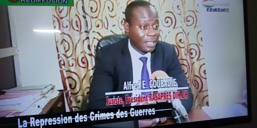 AlfredGoubadje's tweet photo. #Niger contribution à l'#éducation_citoyenne sur les #questions_juridiques.
Nous avons partagé avec les téléspectateurs des notions sur le thème : <#La_répression_des_crimes_de_guerre>

#Rasapres_DIH_DH 
#labari https://t.co/QPo1J5QMPa