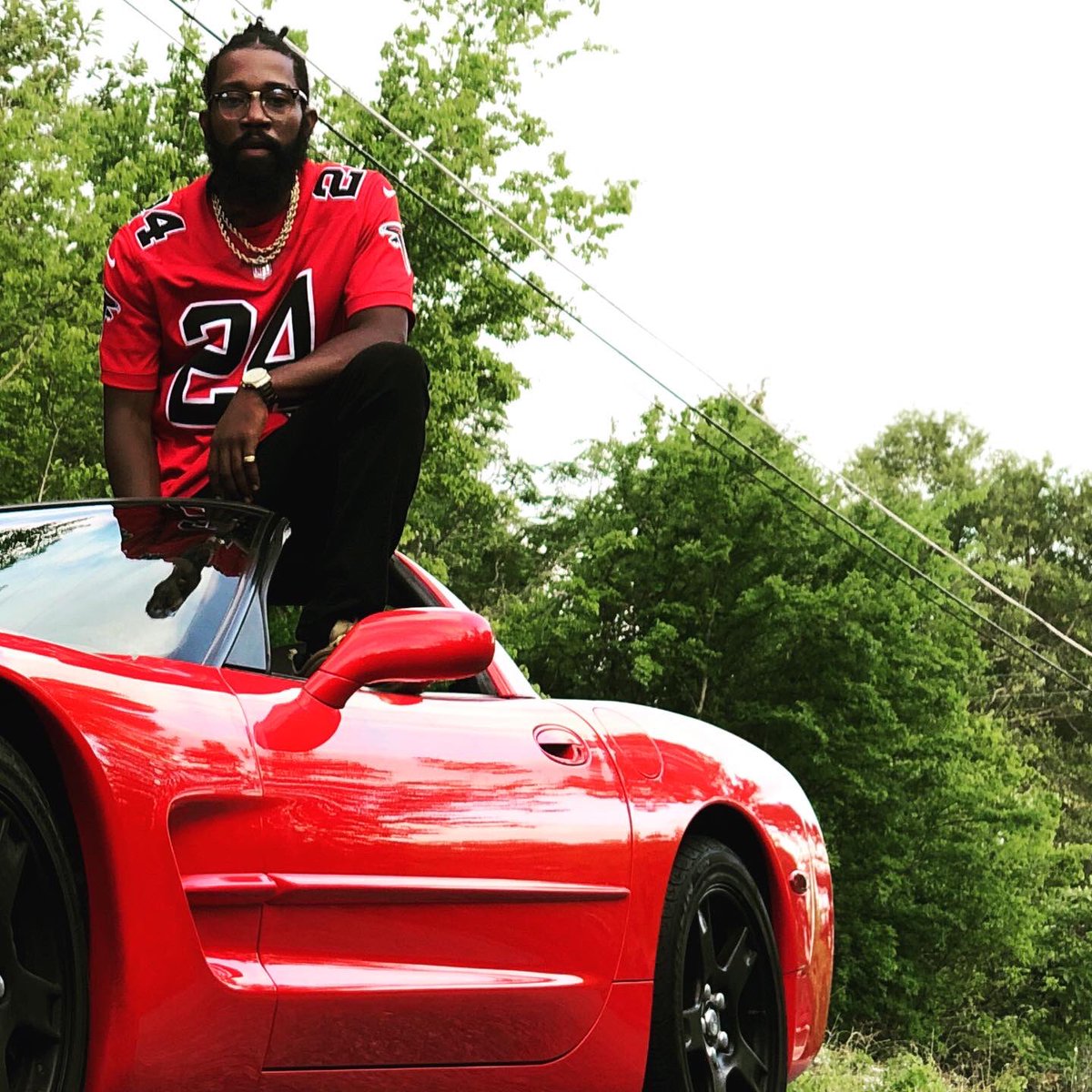 TheGodYogi's tweet photo. Joining DOTMOB was one of the best decisions I EVER made βπΏπ©Έbig thanks to @DotMobbREX & @MurdaMookez ππΏ them niggaz REALLY sent a Corvette to my mamma house π€―ππ¨ππΏπΆπ₯#DotMob #CorvetteCorvette #BattleRap #DotForever #Atlanta #Macon #Georgia https://t.co/ILNOA7aZsz