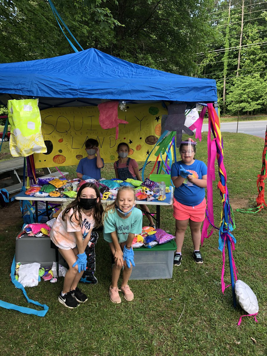 MPE_Frazier's tweet photo. Lemonade war was so much fun! The kiddos worked so hard on Squishy Land!  @MPE_Mustangs https://t.co/p5HDNE3JLs