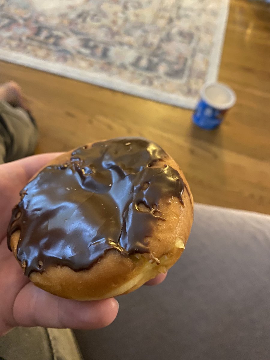 BroadDude's tweet photo. Hey @CouRageJD, I found #Donutmaster and he is a Boston Cream… #Warzone #Noobcreme https://t.co/As1YmDrmbL