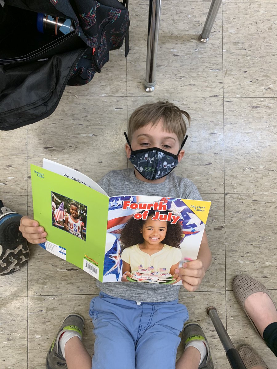 jlpertler's tweet photo. We didn’t let the rain damped “read outside day.” We just brought the outside into our classroom and read at the beach. #wal109 #engage109 https://t.co/HRYbt1pGuq