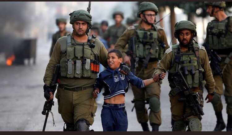 ghofran_ayari's tweet photo. #Gaza_Under_Attack stand for them if you have a tiny bit of humanity #FreePalaestine https://t.co/3cU0Wgskc2