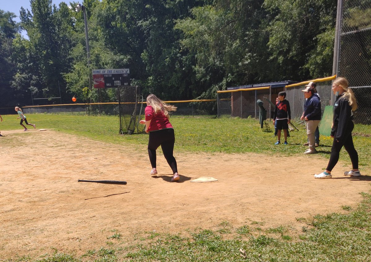 Ashley Priest tweet media