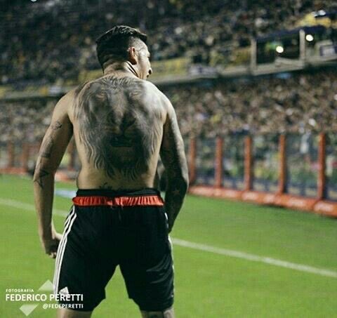 <a href="/SANGREXENEIZE/">SX</a> Capaz no me reconoces porque estoy rapado, te dejo una foto así te acordas.! 😂😉