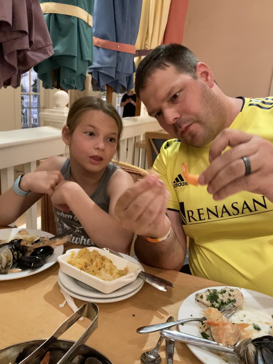 robynkravitz's tweet photo. Thank you, Ryan and Audrea at Cale May Cafe! Our dinner tonight was amazing!!! Thank you for making our final dinner on this vacation so magical. #castcompliment @WDWGuestService @WDWGuestService #capemaycafe https://t.co/RpLoJ8vjtE
