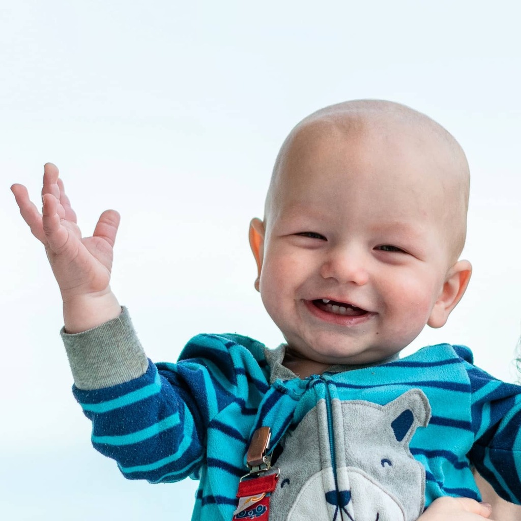 goatmilkjim's tweet photo. Michael, 1
#beach #birthday #boy
#happybirthday
#firstbirthday
#second #werstgrandkid
#happy #smiles
#findinghisvoice
#vocal #vacation https://t.co/htme61xBXo https://t.co/6YeepvrgqJ