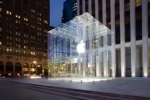 Premier_PNW's tweet photo. Apple Cube Store Opens in NYC

Apple opens their second store in New York City, a 20,000 square-foot shop at the underground concourse of the General Motors building at 767 Fifth Avenue. Open 24-hours a day, the shop is visible at street level through a 32-foot glass cube. https://t.co/jRr81c85SN