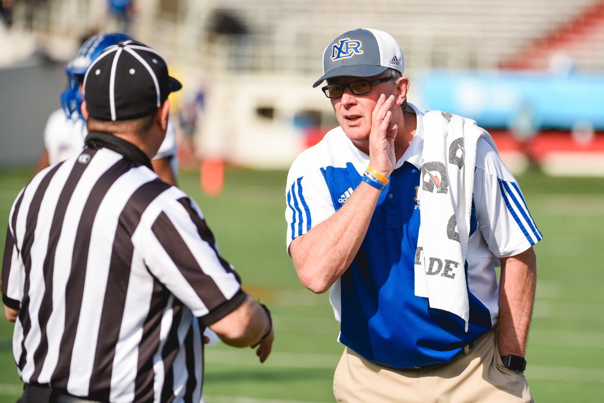 rocktown_media's tweet photo. 🚨BREAKING🚨

Per sources, North Little Rock will promote defensive line coach Randy Sandefur to head coach #arpreps https://t.co/vZRb9DvsGI