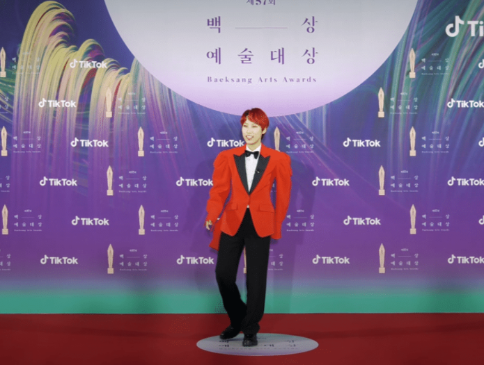 color_leader's tweet photo. 2019년                             2021년 https://t.co/m1GUJg2TeR