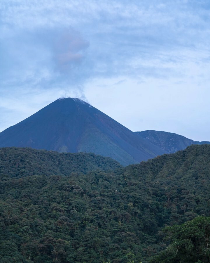 RedLabEc's tweet image. Un amanecer sobre el volcán Reventador a inicios del 2020 🌋
La música de @epkostaring inspira 🙌 🎵”Home” instagr.am/p/CPE1q_5Cro1/