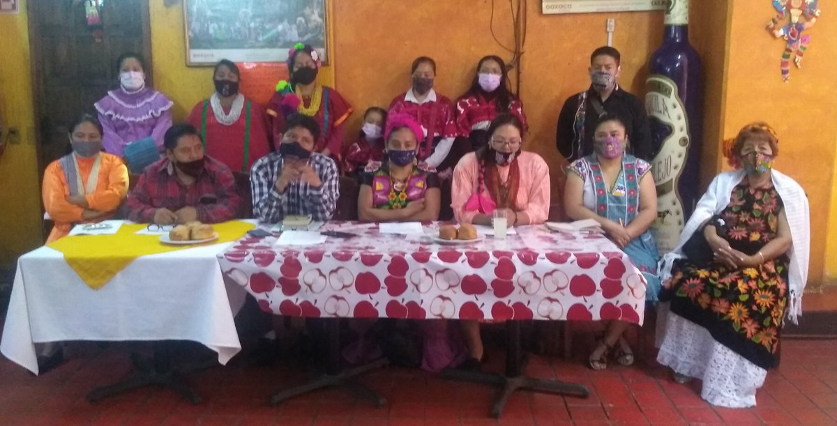 IndigenaCdmx's tweet photo. Las Comunidades Indígenas Residentes en CDMX han sido rezagados históricamente, ésta Pandemia acentuó la situación. Necesitamos Soluciones, No Paleativos Ni Distractores! @JASRA1 @INPImx @DEELAYUUK
 @SEPICDMX @totlahtolRADIO @PJESUSGLEZ
 @RocioMa97850530 @Claudiashein @CCyAI_AC https://t.co/ThVp9N2Cjl